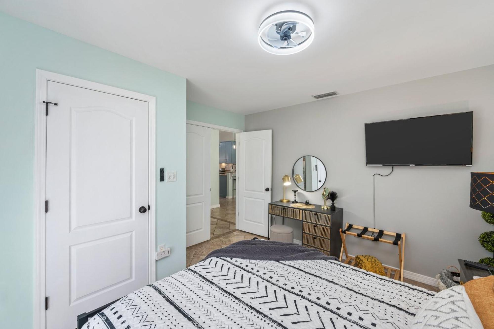Beautiful Pet Friendly Home! Tropical Pool, Optional Golf Cart & Pool Heat, Minutes To Beach Destin Ngoại thất bức ảnh