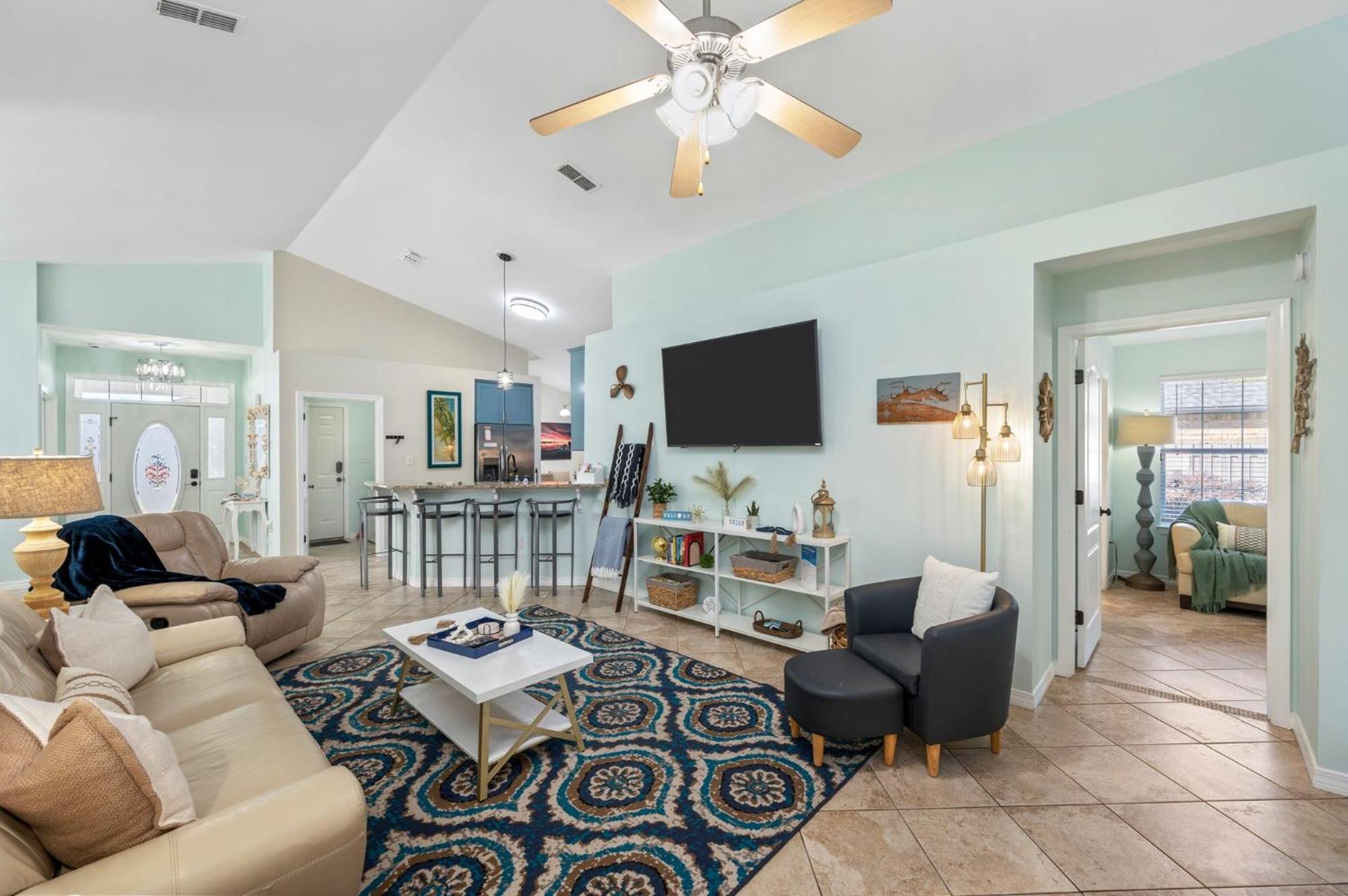 Beautiful Pet Friendly Home! Tropical Pool, Optional Golf Cart & Pool Heat, Minutes To Beach Destin Ngoại thất bức ảnh